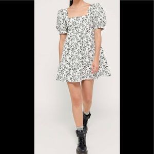 Laura Ashley urban outfitters puff sleeve dress